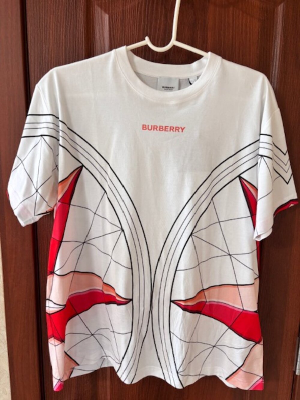 100% Authentic Guarantee Burberry White Carrick Star Print Logo T-shirt Small